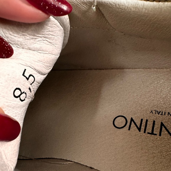 BLOGGER’S FAVE! Valentino fresia leather white sneakers US 7.5 - Picture 9 of 9